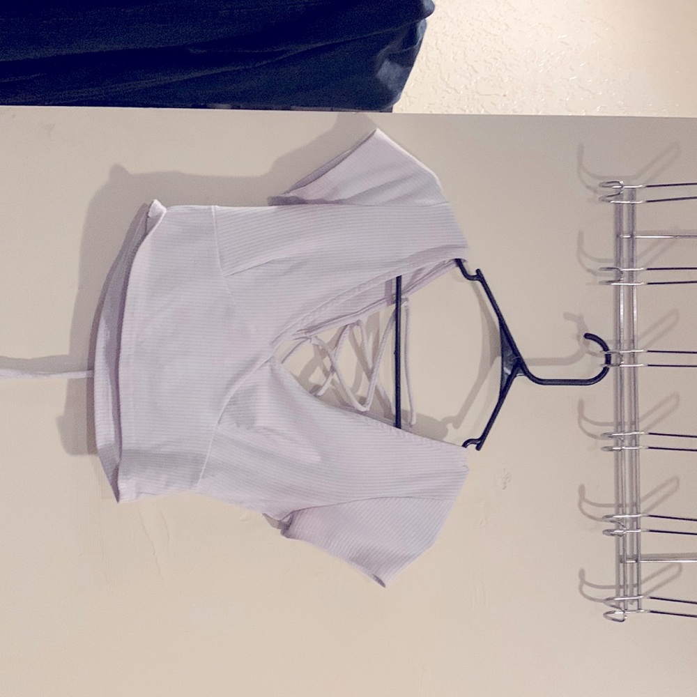 White v-neck crop top that ties in the back